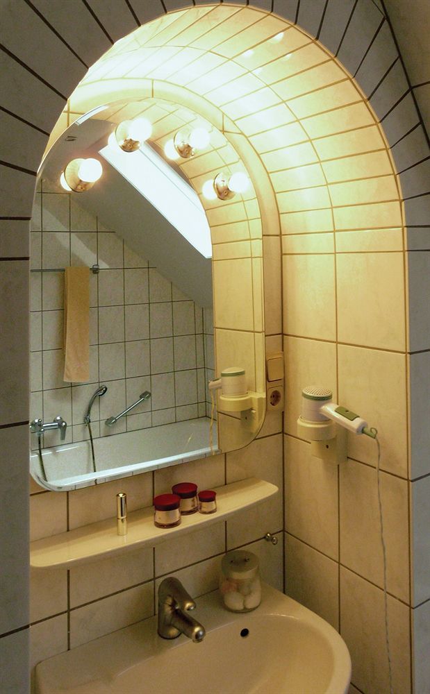 Landhotel Niederthaeler Hof Schloßböckelheim Eksteriør bilde